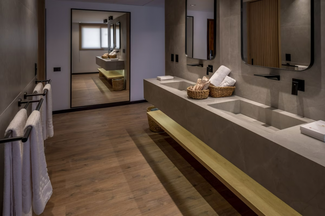 SERHS Experience Suites 15/65