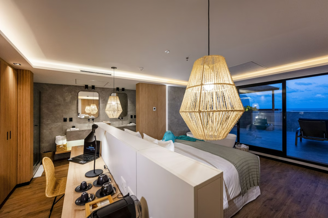 SERHS Experience Suites 20/65