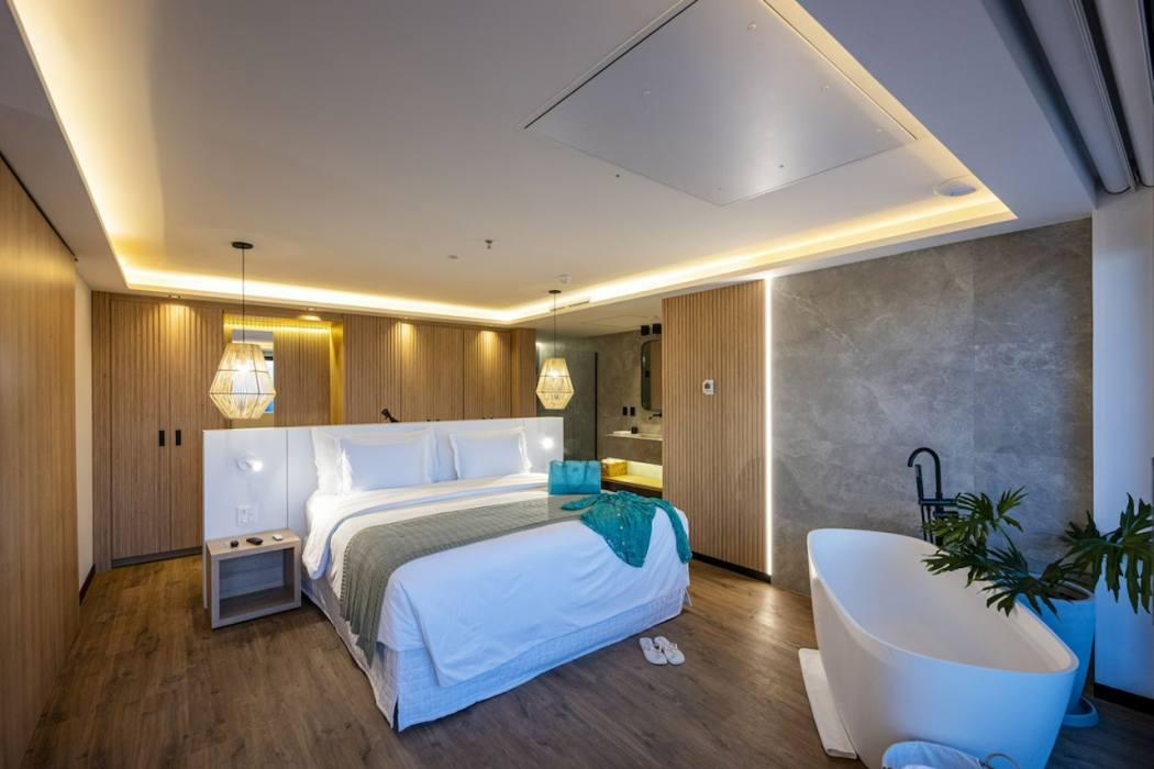 SERHS Experience Suites 19/65