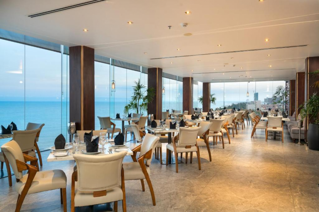 Regal Reseau Hotel & Spa 17/40