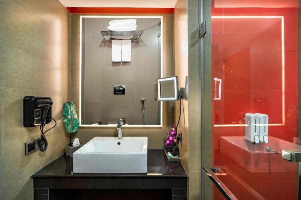 Regal Reseau Hotel & Spa 16/40
