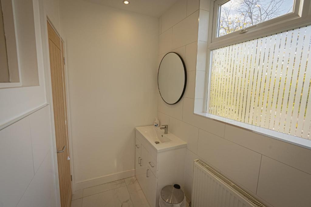 OYO Bellevue Apartments Middlesborough 7/33