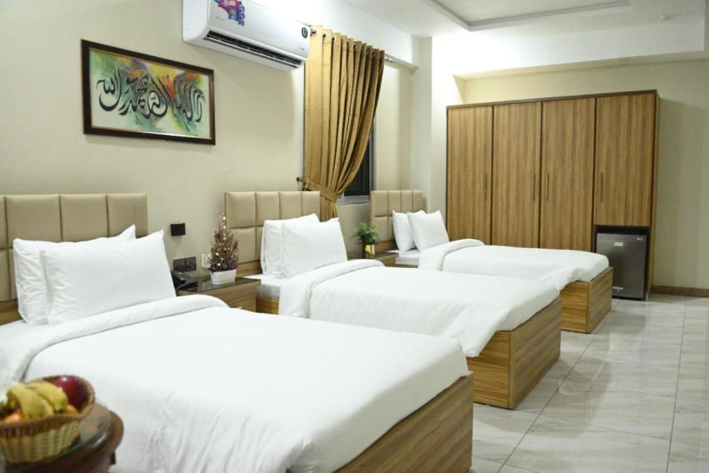 Hotel Pearl Inn 17/64