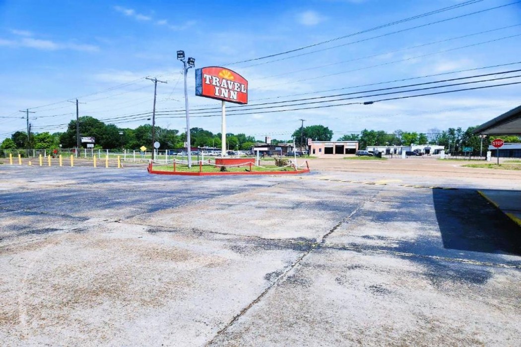 Travel Inn Hwy 80 - Jackson 19/23