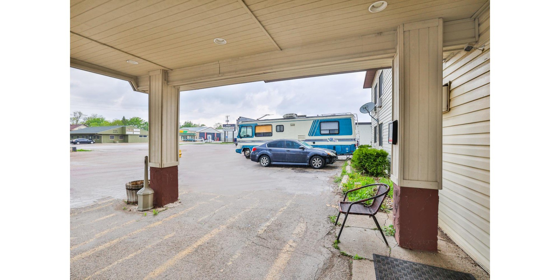 OYO Hotel Pipestone MN, Canterbury Park 9/45