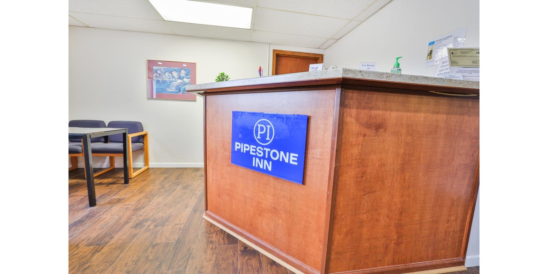 OYO Hotel Pipestone MN, Canterbury Park 12/45