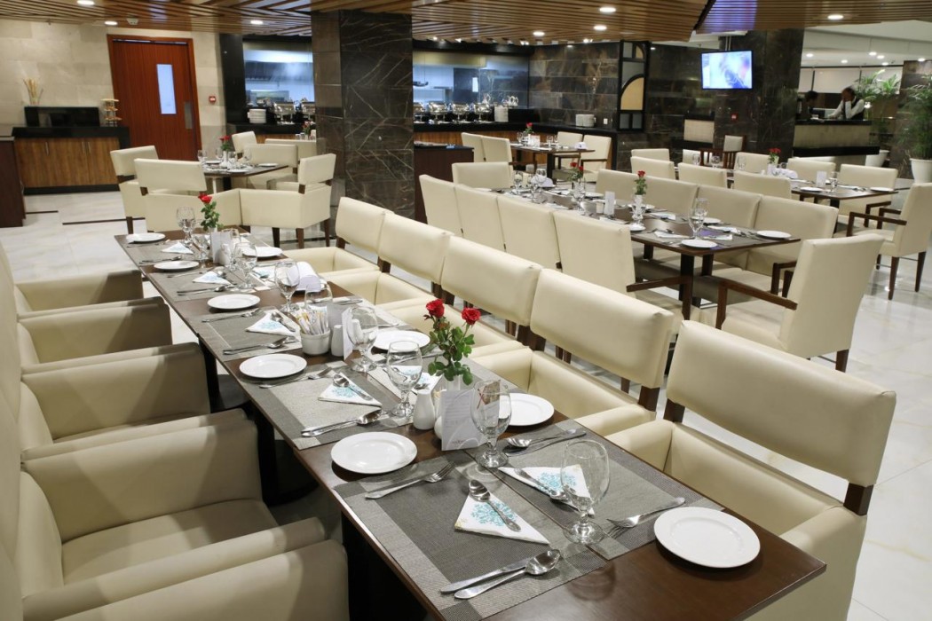 Avari Boutique Multan 24/46