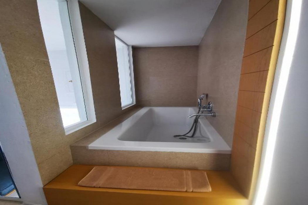 Muses Cycladic Suites 25/80