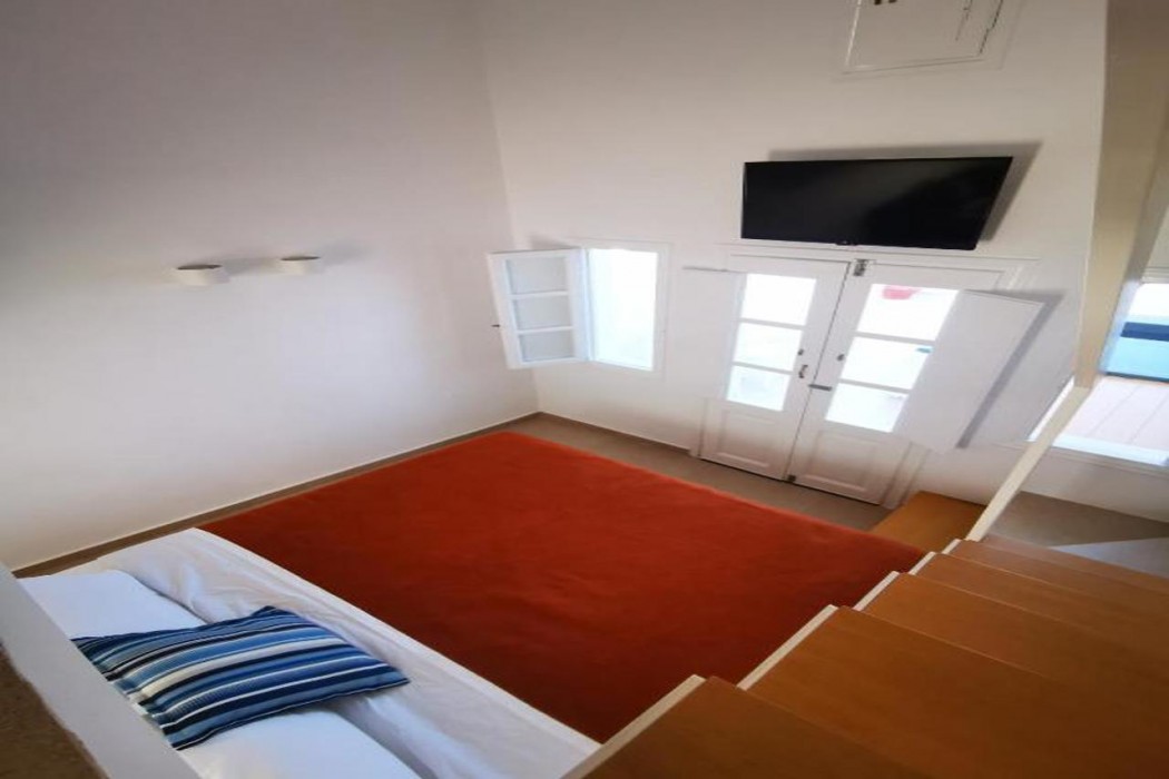 Muses Cycladic Suites 26/80
