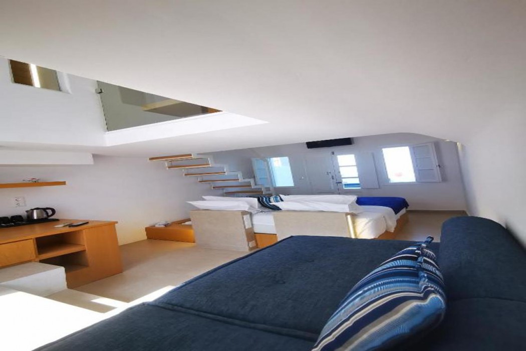 Muses Cycladic Suites 18/80
