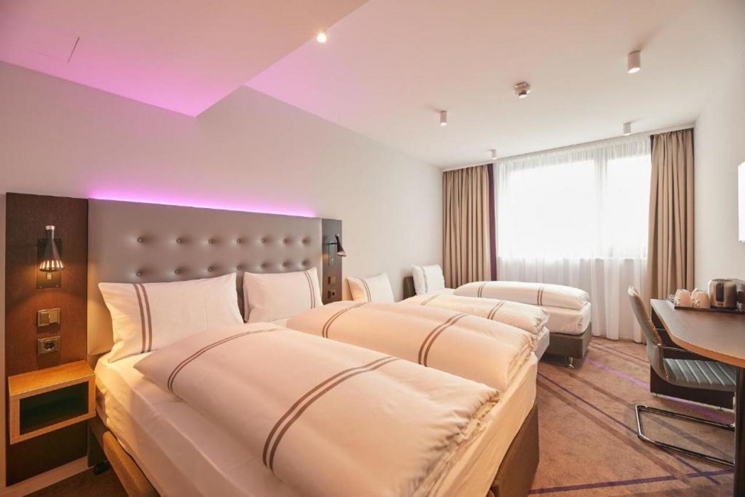 Premier Inn Karlsruhe City Am Wasserturm 12/27