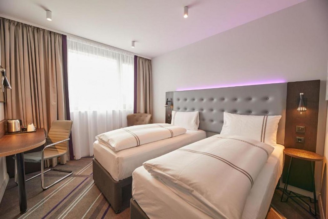 Premier Inn Karlsruhe City Am Wasserturm 13/27