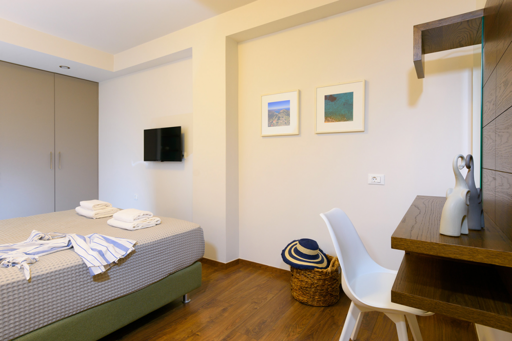 Elounda Colour Apartments 24/83