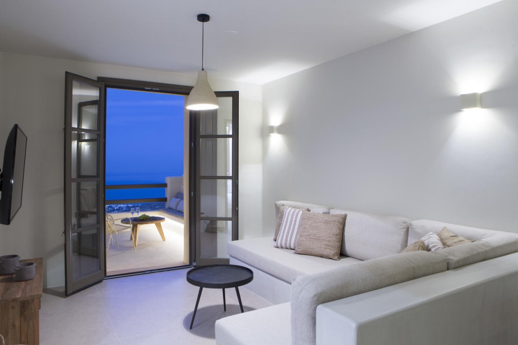 Elessa Hotel 10/106