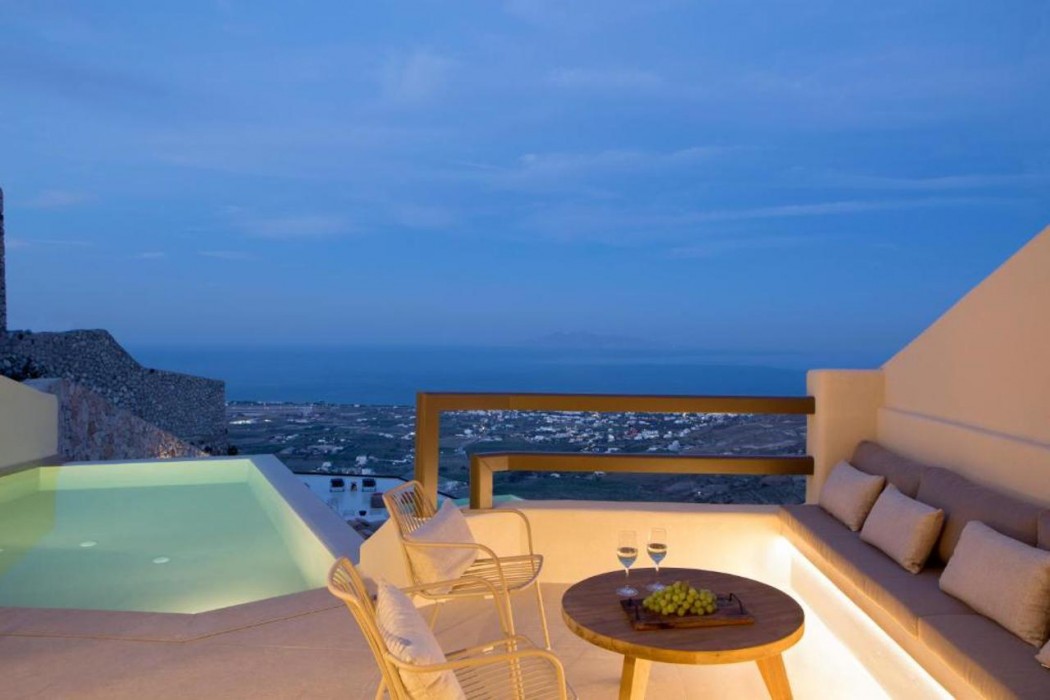 Elessa Hotel 7/106