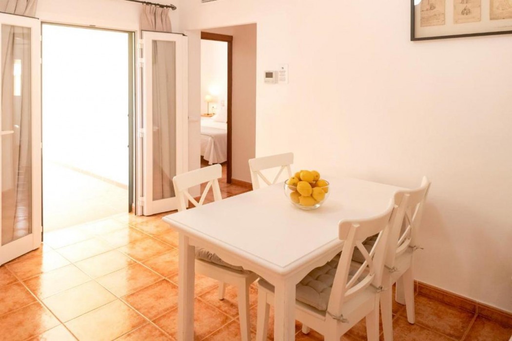 Apartamentos El Pino - Formentera Break 7/8