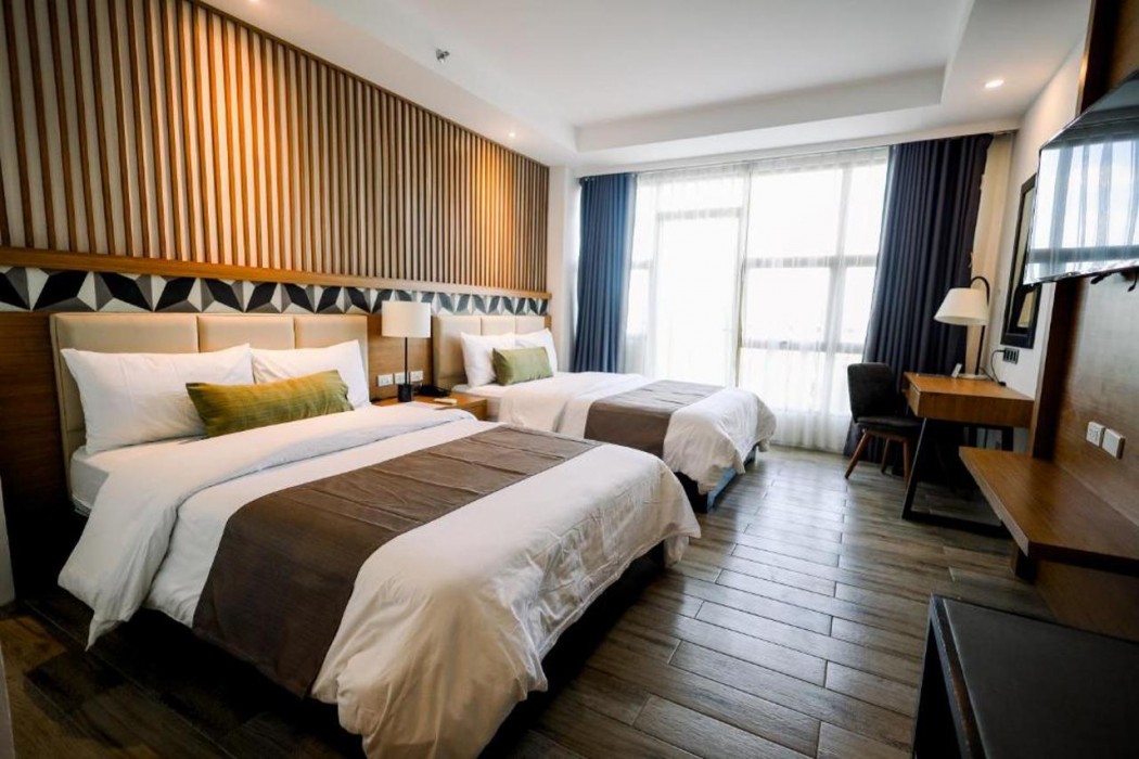 Crown Hotel Palawan at Harbour Springs 16/54