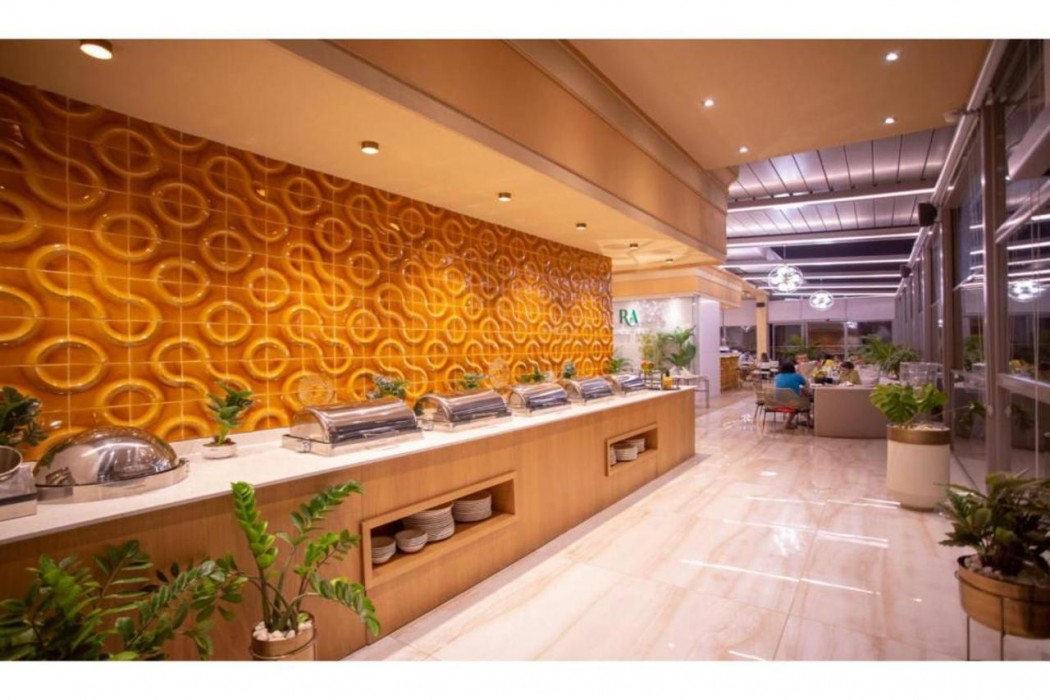 LA TERRAZZA HOTEL 30/60