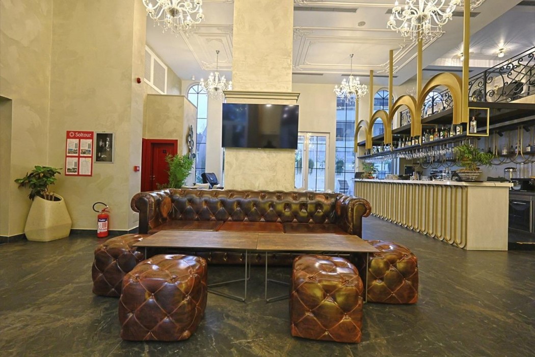 Martiness Hotel 68/92