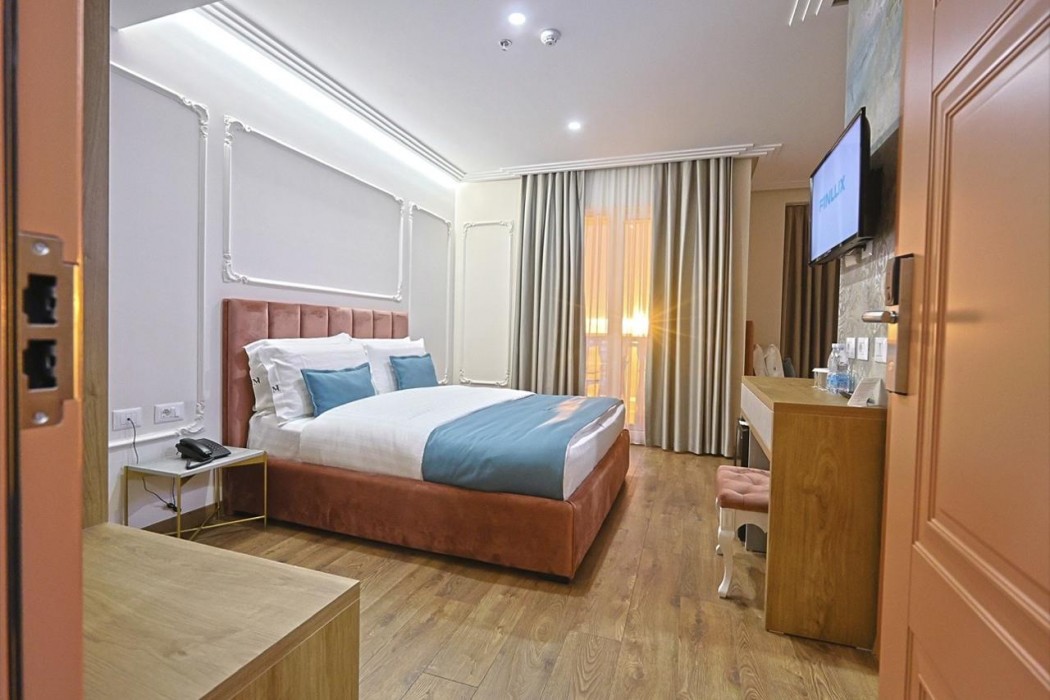 Martiness Hotel 28/92