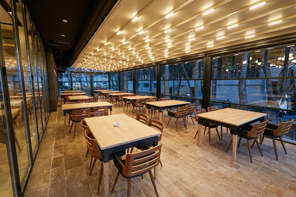 Eter Hotel 23/70