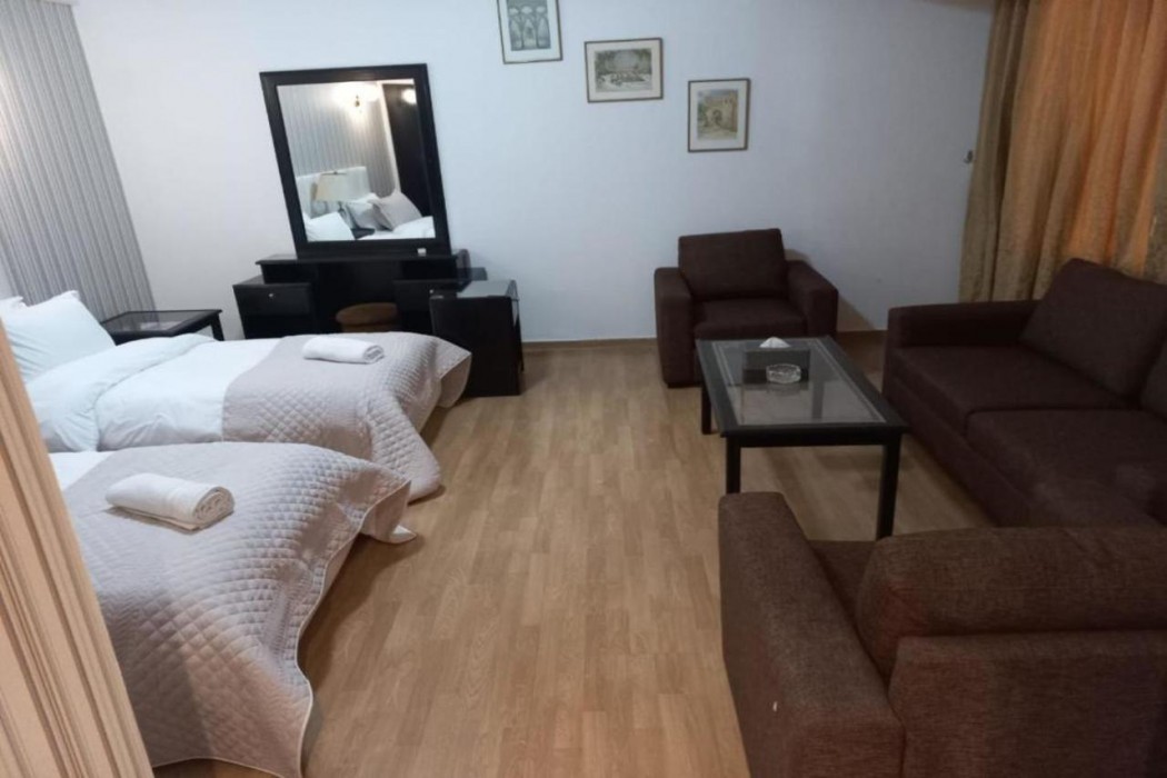 Elegant Suites, Beirut 7/16