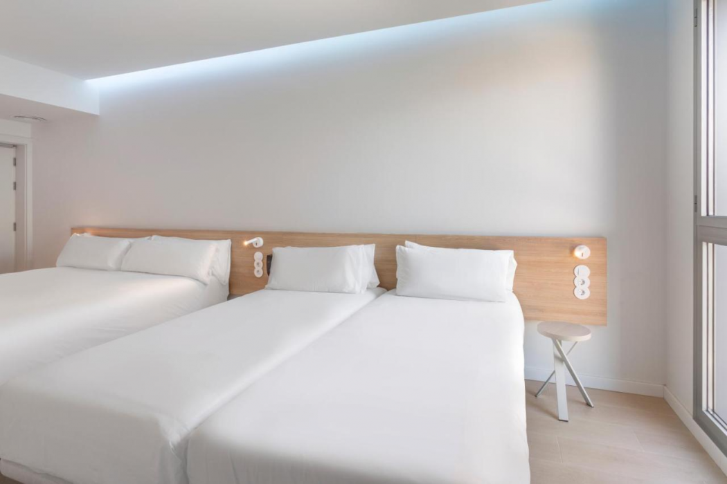 B&B HOTEL Lleida 8/21
