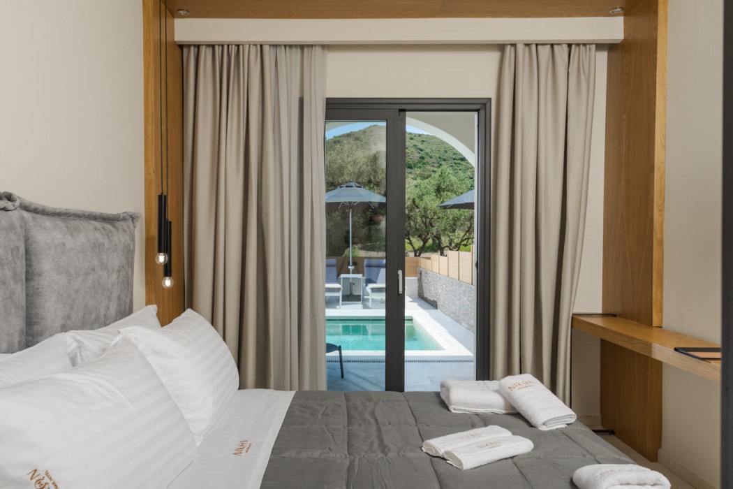 Nikon Boutique Hotel 16/74