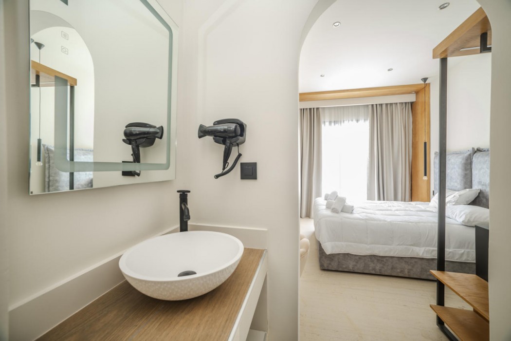 Nikon Boutique Hotel 36/74