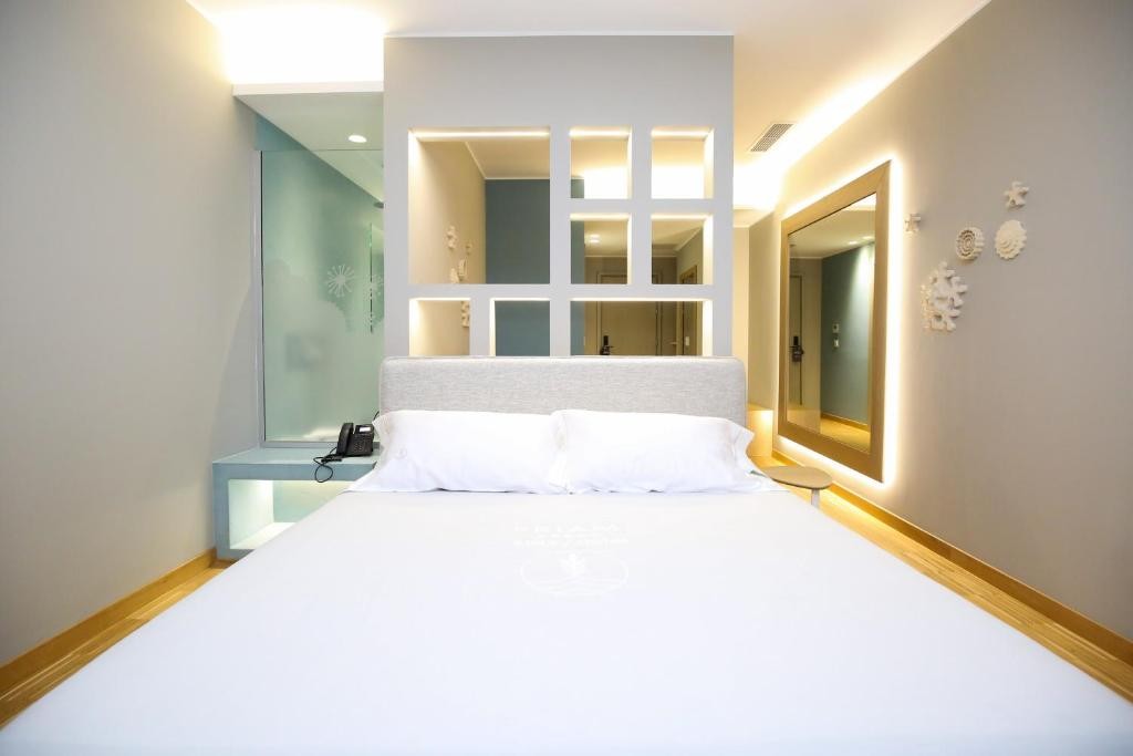 Hotel Vlora Priam, Affiliated by Melia 20/65