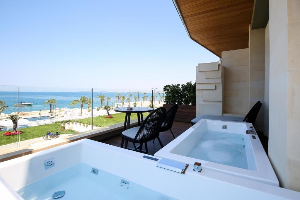 Hotel Vlora Priam, Affiliated by Melia 22/65