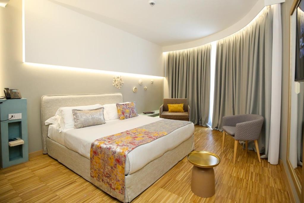 Hotel Vlora Priam, Affiliated by Melia 24/65