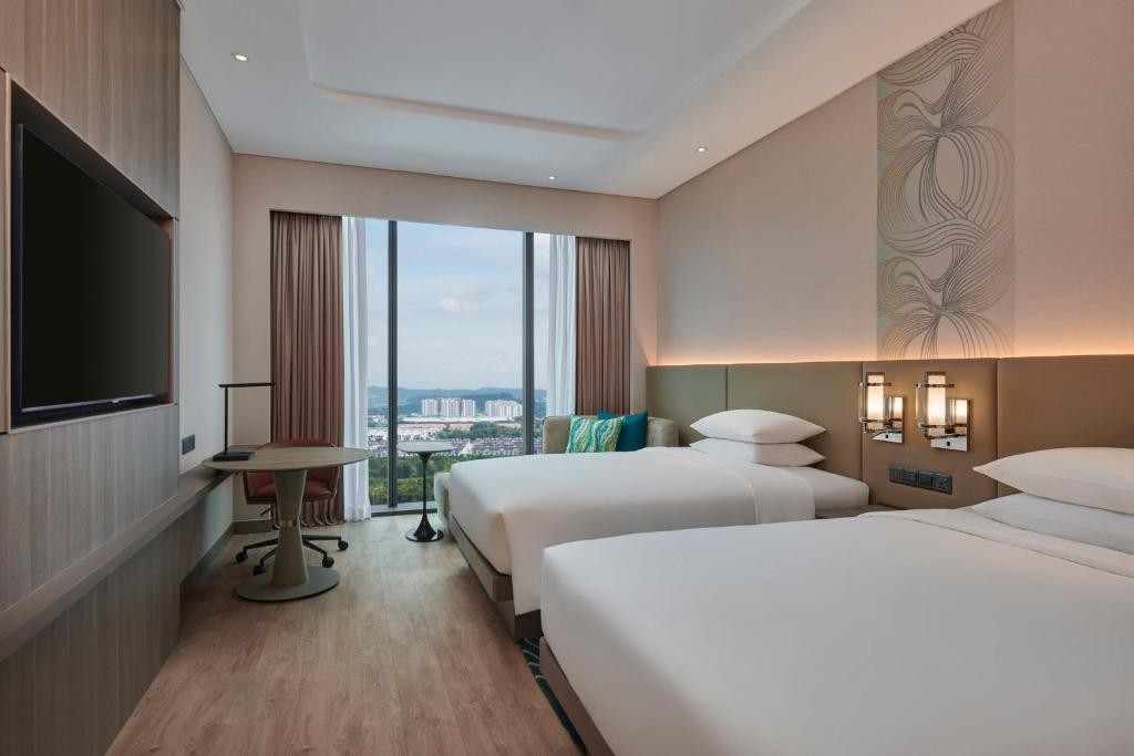 Courtyard Setia Alam 10/60