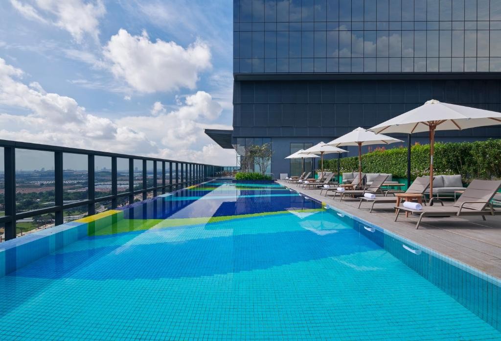 Courtyard Setia Alam 25/60
