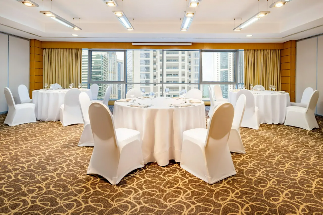 Qabila West Bay Hotel by Marriott 7/9