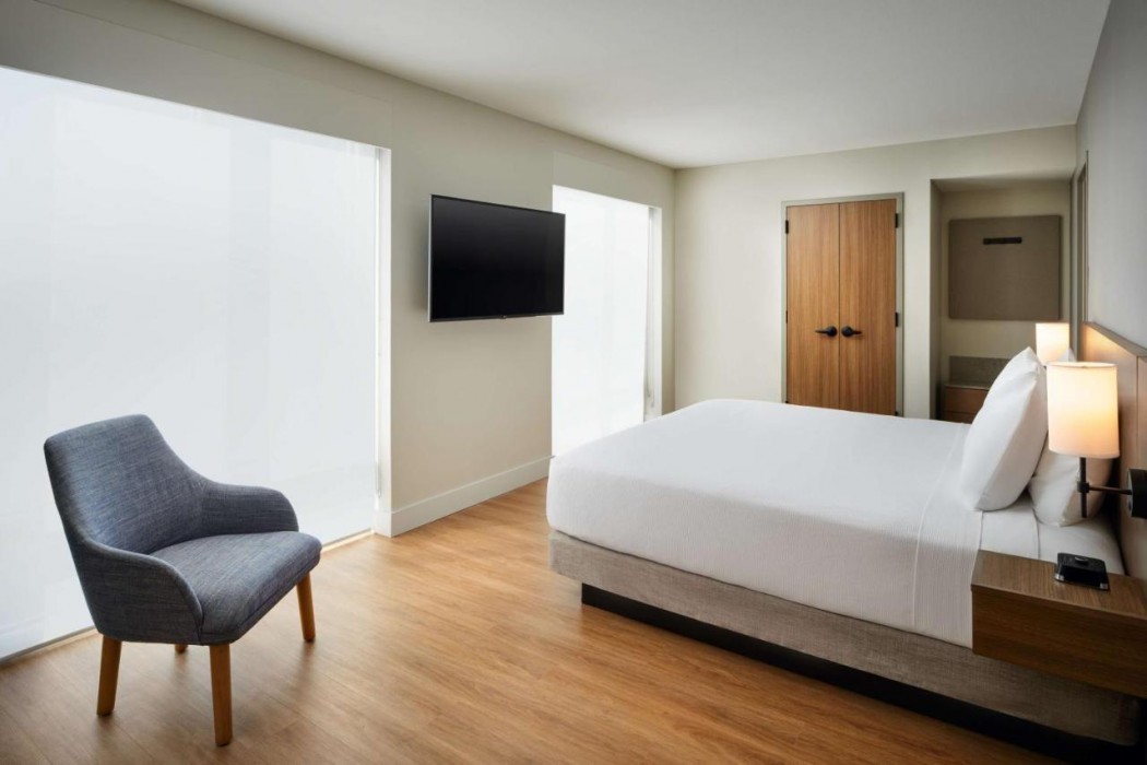 Hyatt Place Melbourne Airport 9/63