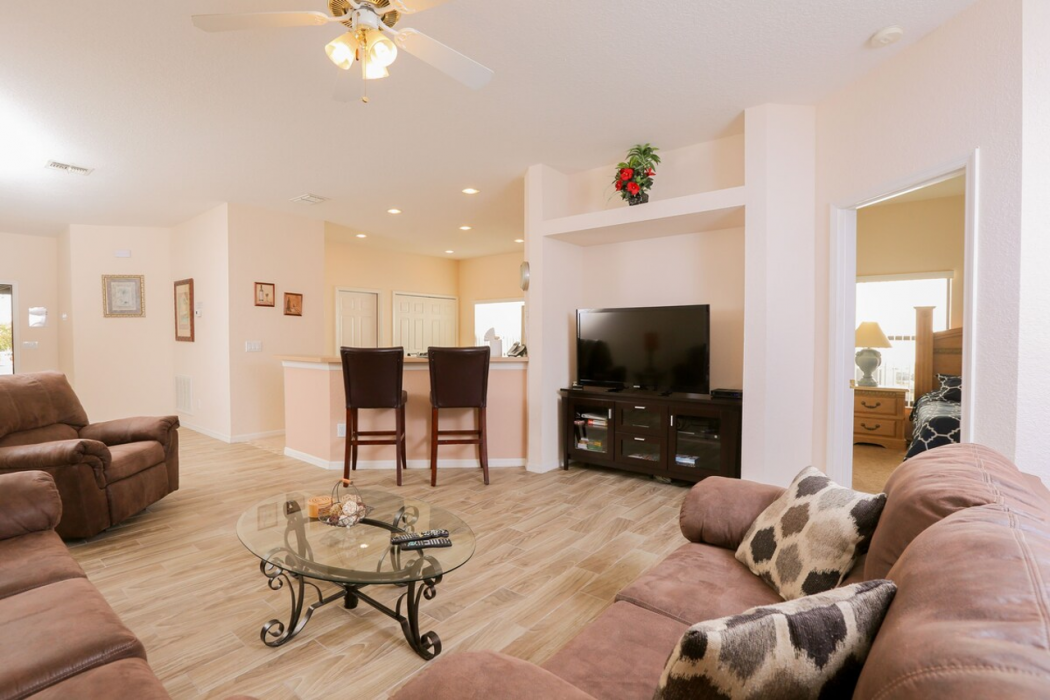 Disney Area Executive Plus Homes 8/13