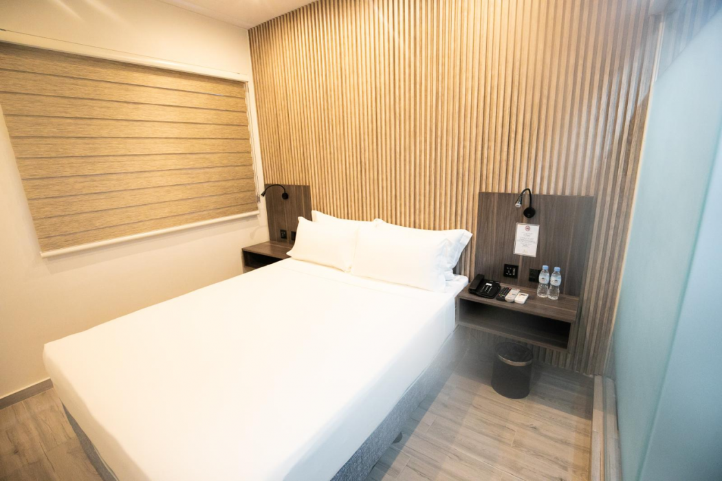 CITY POD HOTEL 10/40
