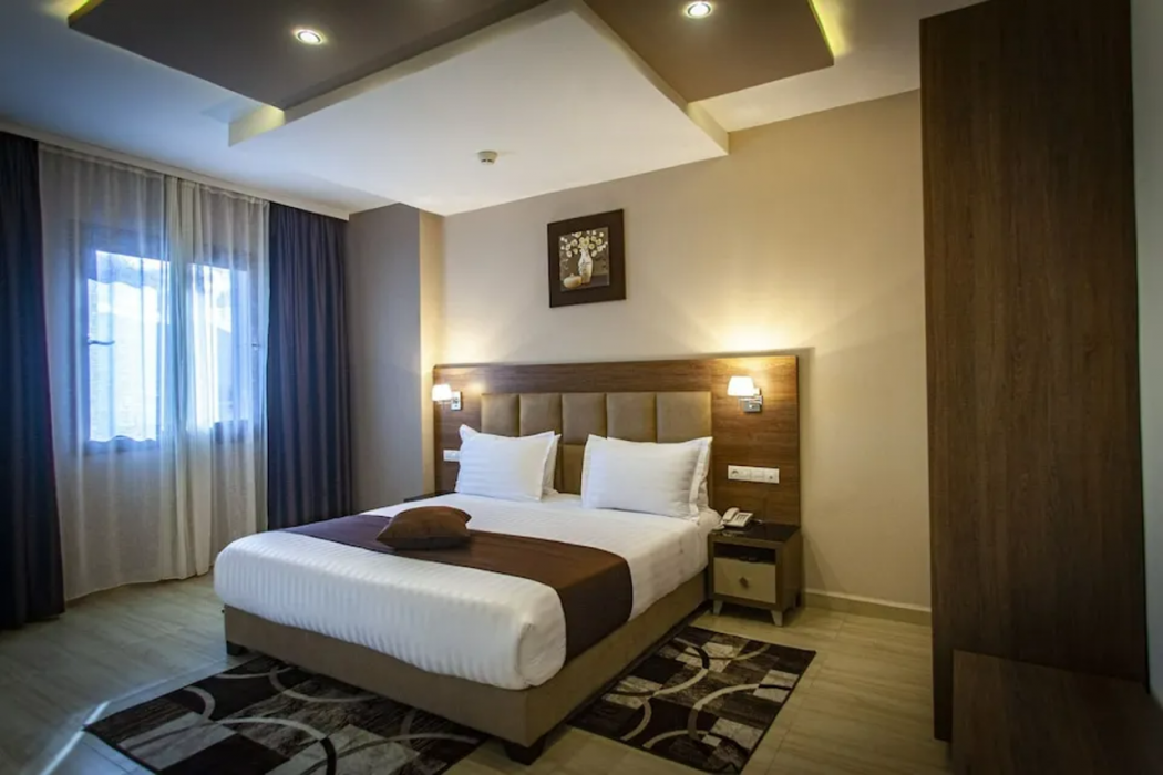 BN Hotel 11/61