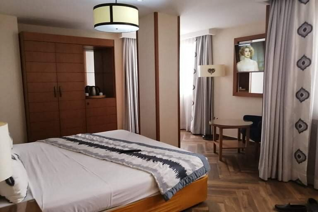 Nova Hotel 5/7
