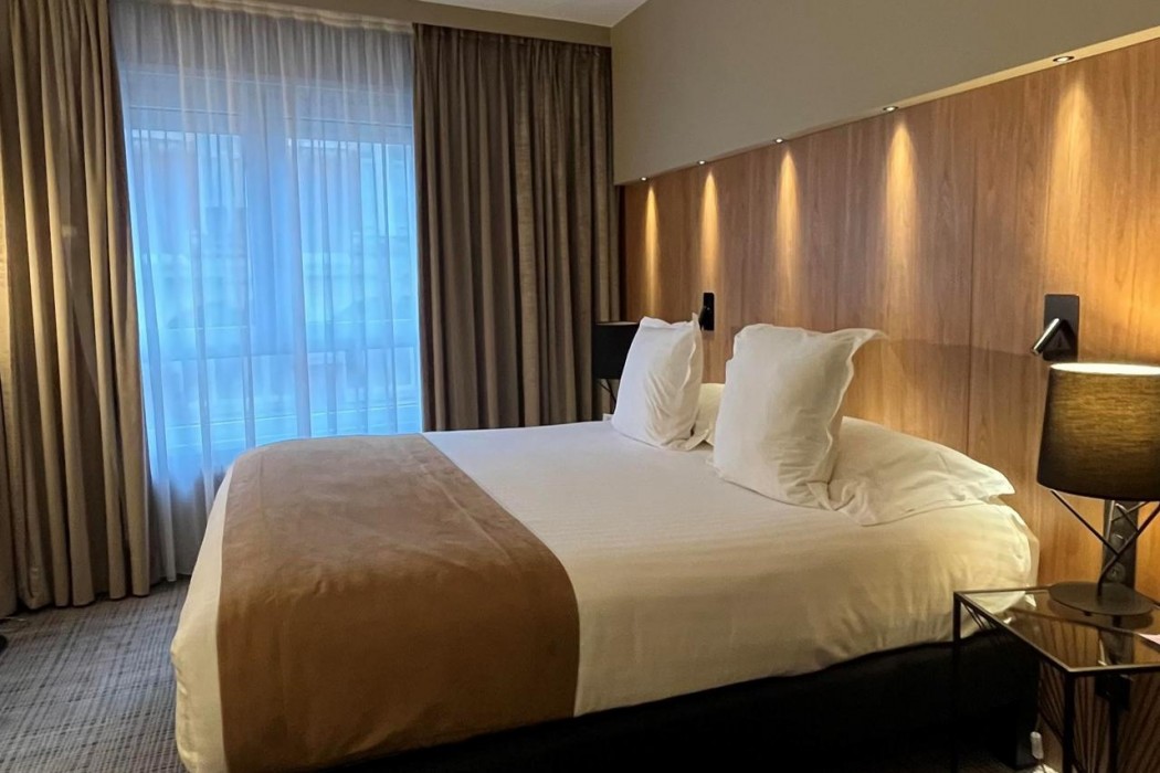 Hotel Borel 8/75