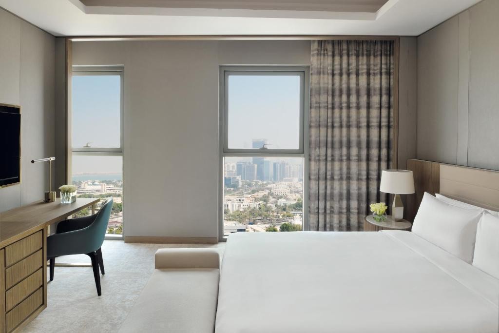 INTERCONTINENTAL ABU DHABI RESIDENCE 16/65