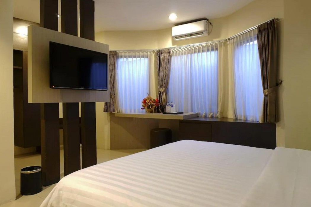 Alexander Hotel Tegal 12/47