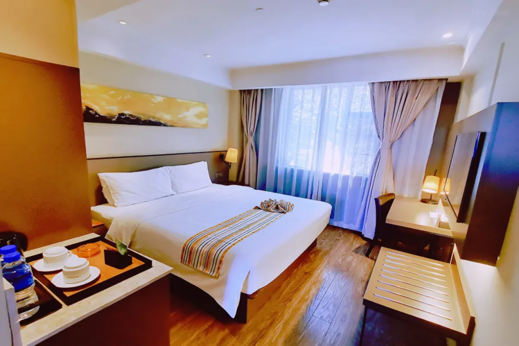 Home Inn Plus (Dali Ancient City South Gate) 11/42
