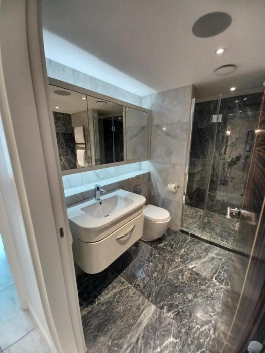 Buckingham Palace Residences by Aeria Apartments 17/45