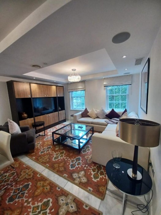 Buckingham Palace Residences by Aeria Apartments 18/45