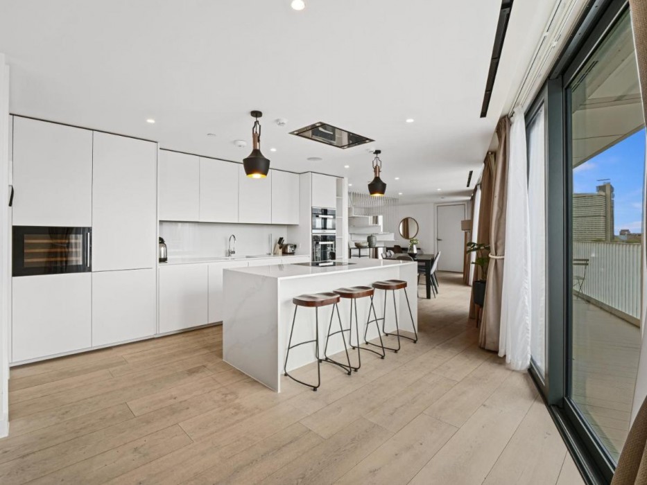 Southwark Residences by Aeria Apartments 49/73