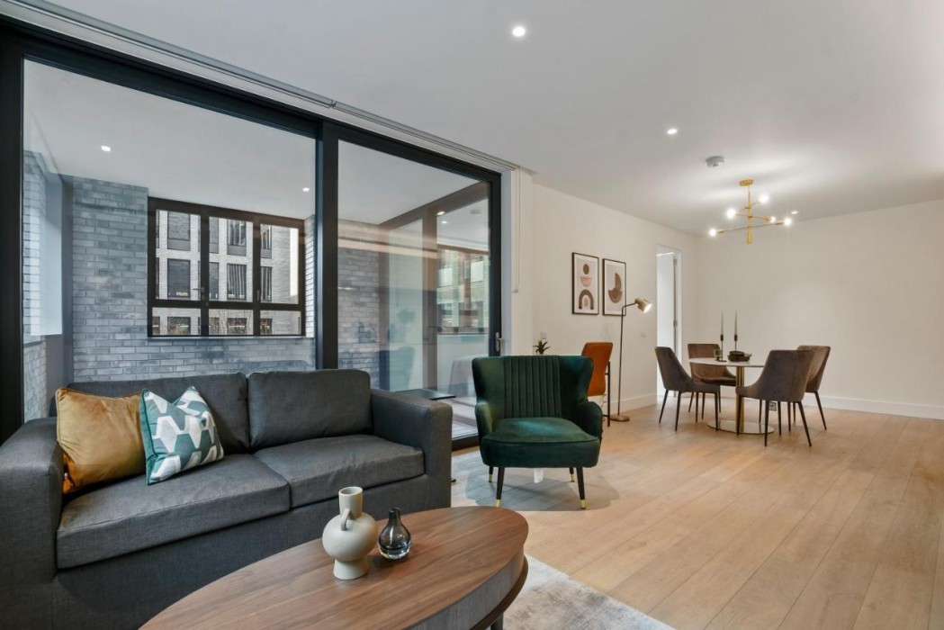 Whitfield Street Residences by Aeria Apartments 24/50