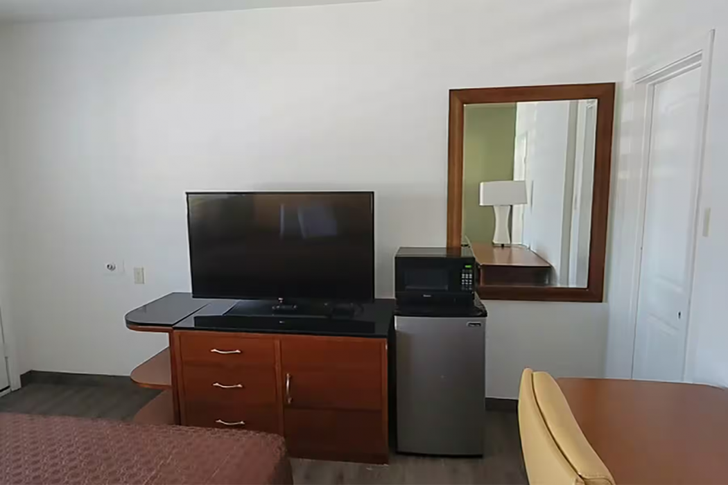 Super 8 by Wyndham El Centro North 9/29