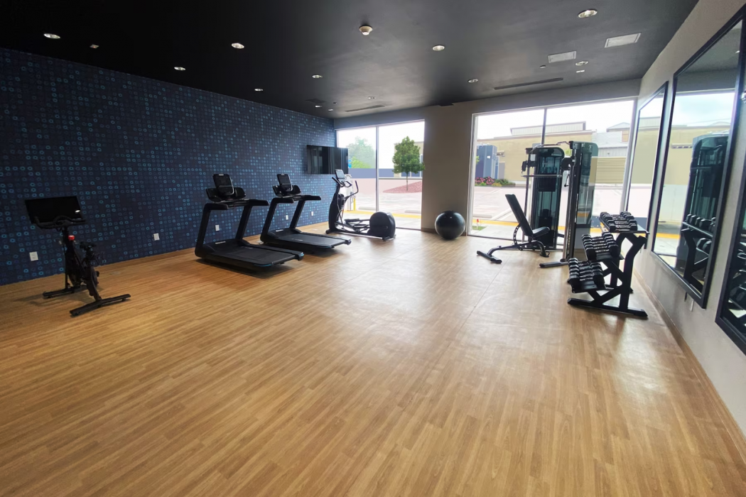 La Quinta Inn & Suites by Wyndham Yucaipa 32/51